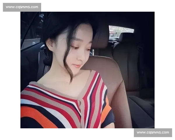 马龙妻子夏露太绝了!练普拉提成范本,俩娃妈状态惊艳